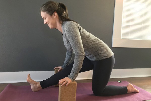 yoga-fore-better-posture-half-splits